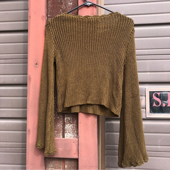 forever 21 army green crop bell sleeve sweater medium - Picture 4 of 4